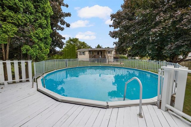 95 Amy Drive, Cranston, RI 02921