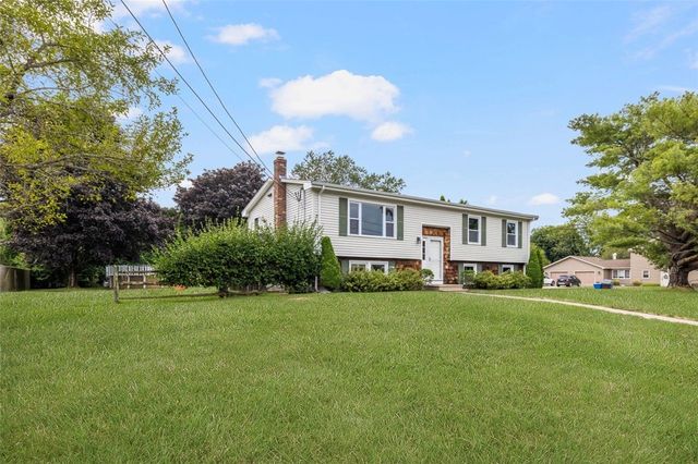 95 Amy Drive, Cranston, RI 02921