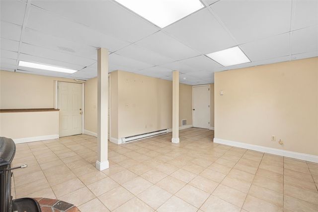 95 Amy Drive, Cranston, RI 02921