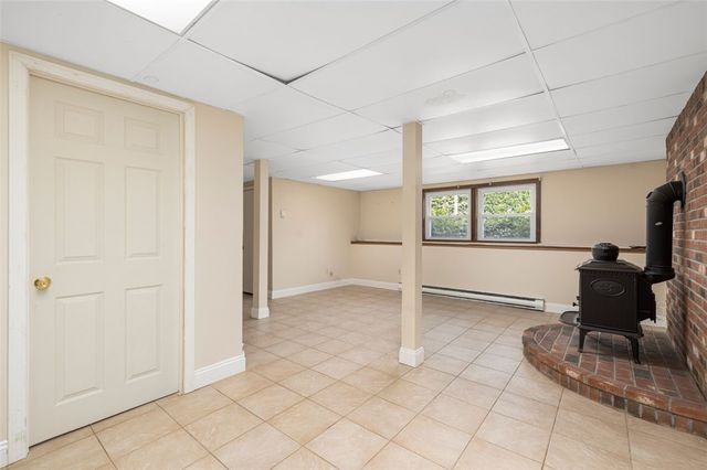 95 Amy Drive, Cranston, RI 02921