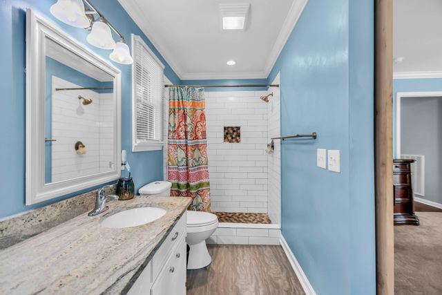 1917 Graceland Dr, Goodlettsville, TN 37072