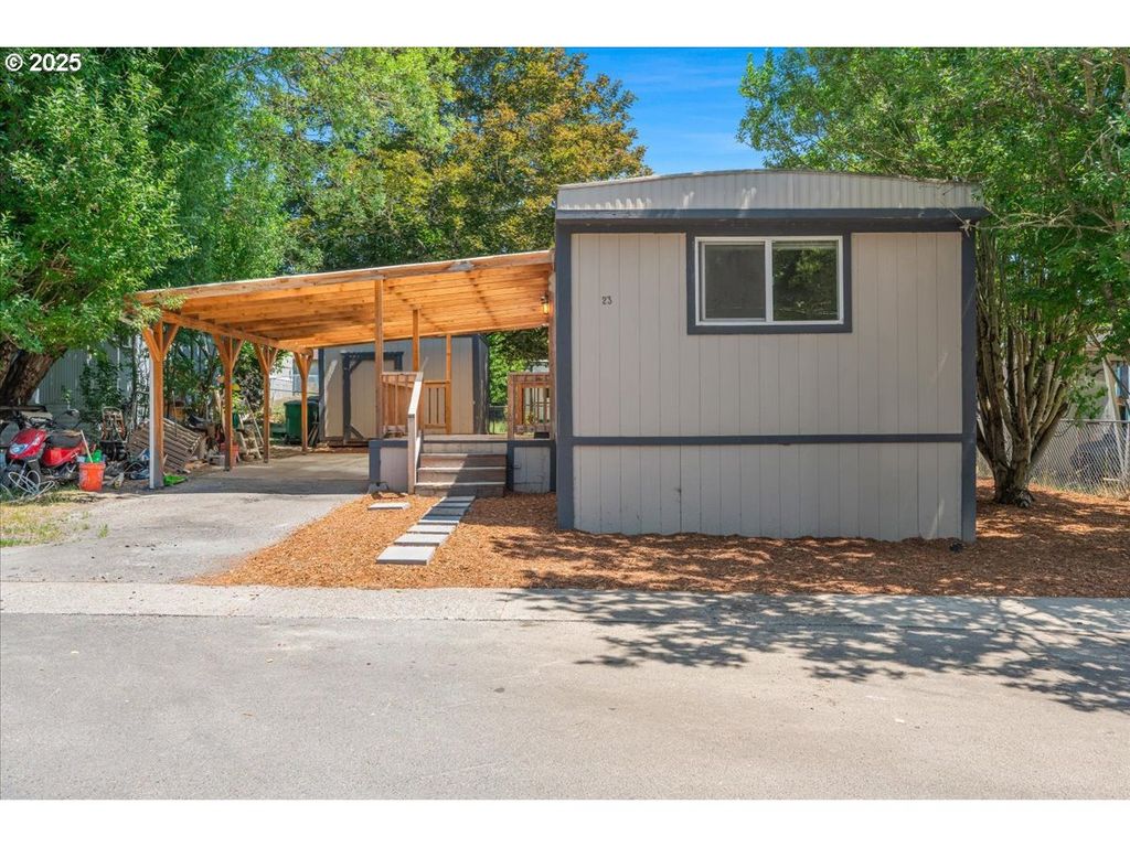 906 Sw ALDER St 23, Dundee, OR 97115