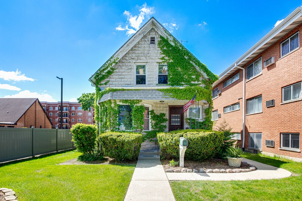 422 W Wesley Street, Wheaton, IL 60187 — exterior