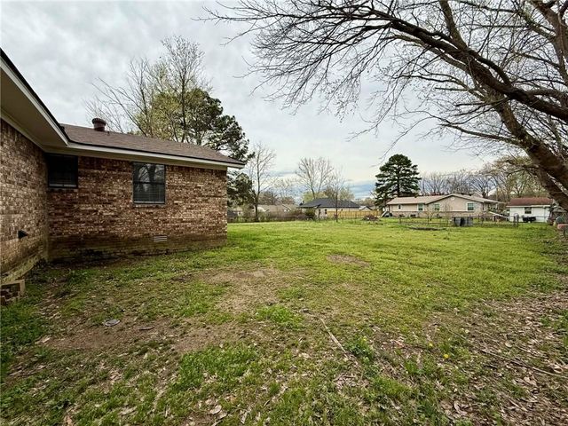 3505 E 5th Street, Russellville, AR 72802