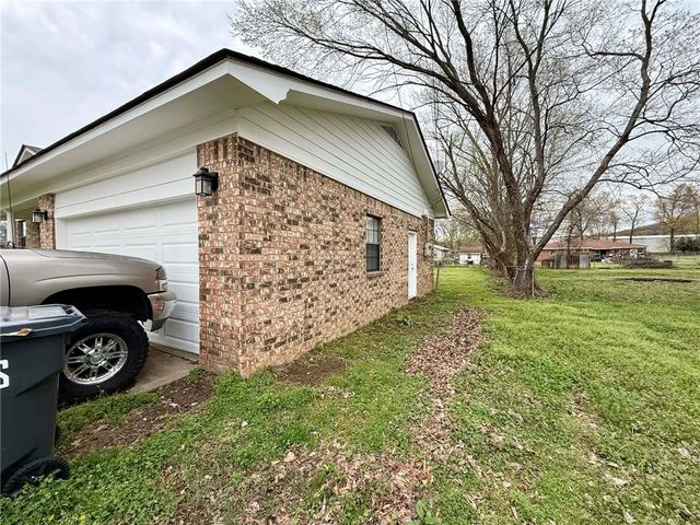 3505 E 5th Street, Russellville, AR 72802