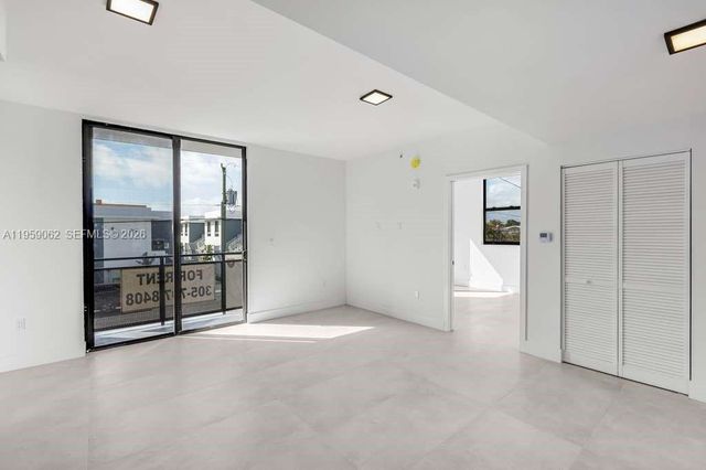 1547 NW 2nd St 201, Miami, FL 33125