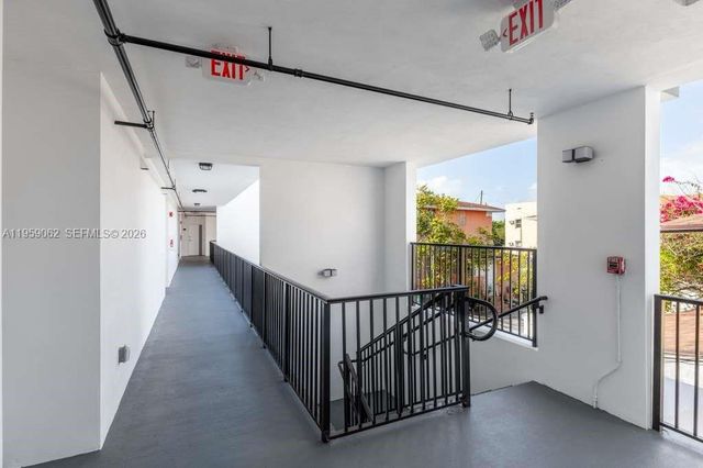 1547 NW 2nd St 201, Miami, FL 33125