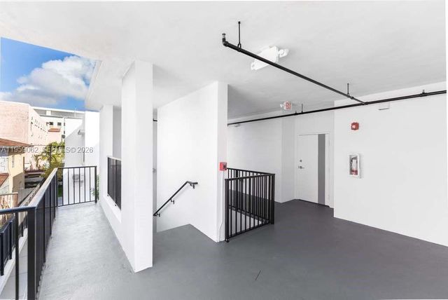 1547 NW 2nd St 201, Miami, FL 33125