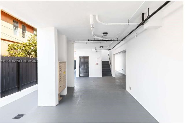 1547 NW 2nd St 201, Miami, FL 33125