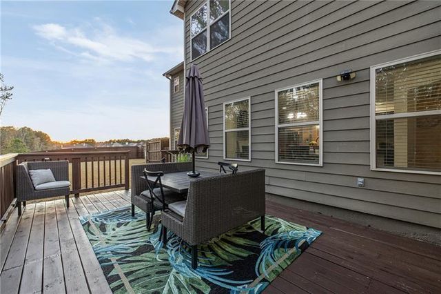289 Greighmoor Court, Loganville, GA 30052