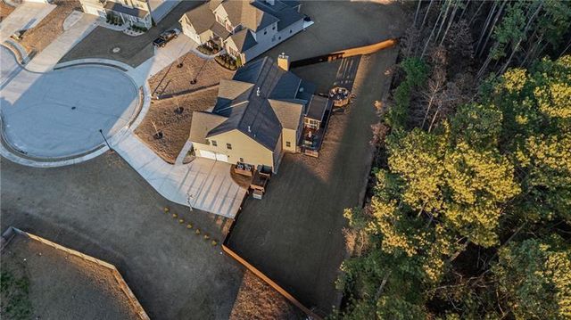 289 Greighmoor Court, Loganville, GA 30052