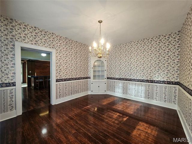 220 S 9th Street, East Alton, IL 62024