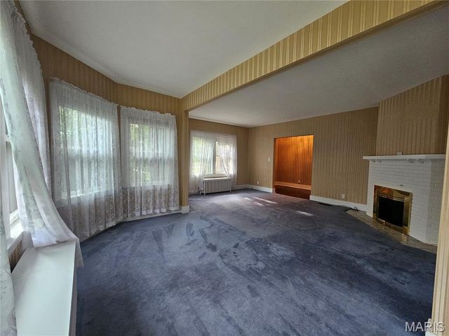 220 S 9th Street, East Alton, IL 62024