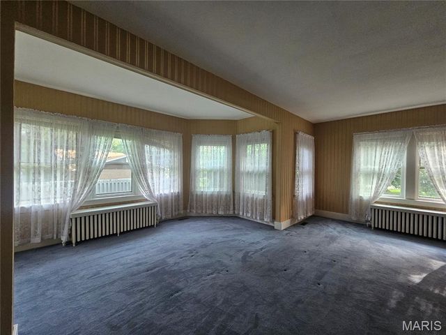 220 S 9th Street, East Alton, IL 62024