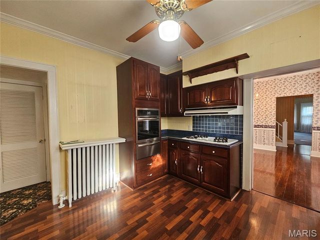 220 S 9th Street, East Alton, IL 62024