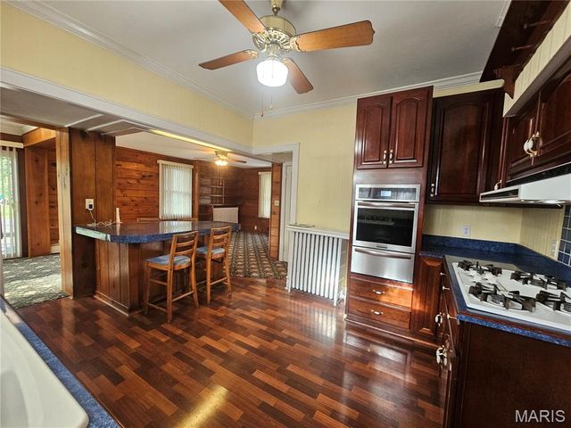 220 S 9th Street, East Alton, IL 62024
