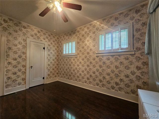 220 S 9th Street, East Alton, IL 62024