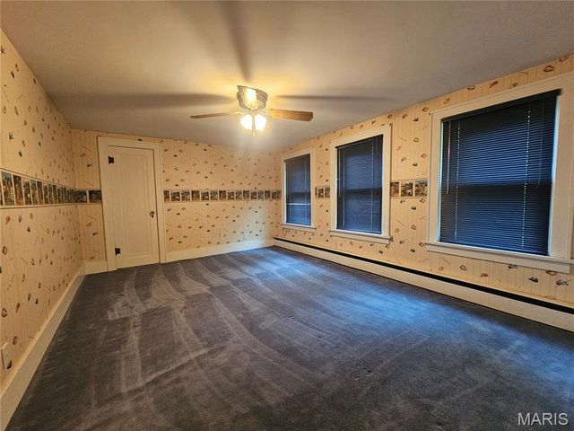 220 S 9th Street, East Alton, IL 62024