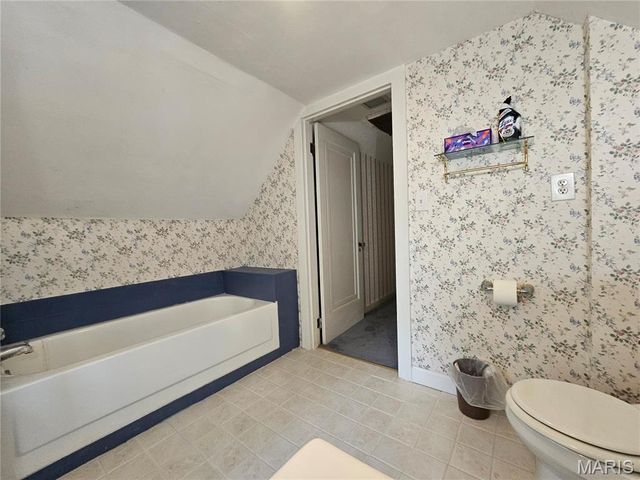 220 S 9th Street, East Alton, IL 62024