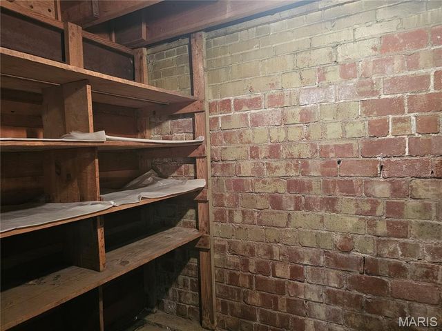 220 S 9th Street, East Alton, IL 62024