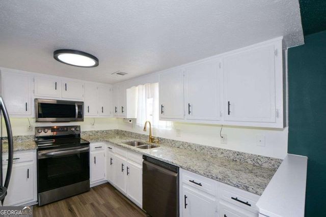 5059 Martins Crossing Road, Stone Mountain, GA 30088