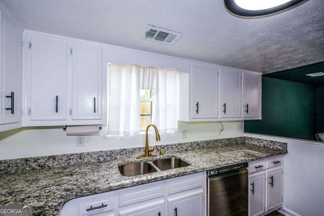 5059 Martins Crossing Road, Stone Mountain, GA 30088