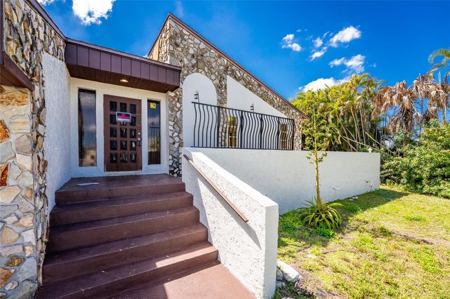 401 AQUI ESTA DRIVE, Punta Gorda, FL 33950