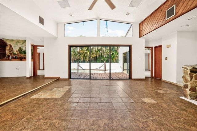 401 AQUI ESTA DRIVE, Punta Gorda, FL 33950