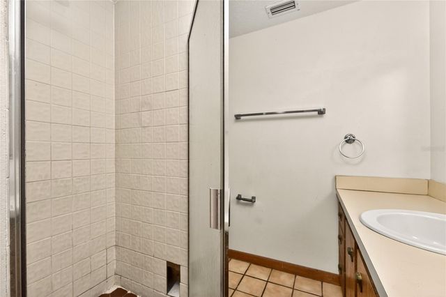 401 AQUI ESTA DRIVE, Punta Gorda, FL 33950