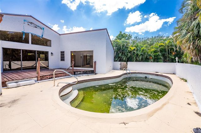 401 AQUI ESTA DRIVE, Punta Gorda, FL 33950