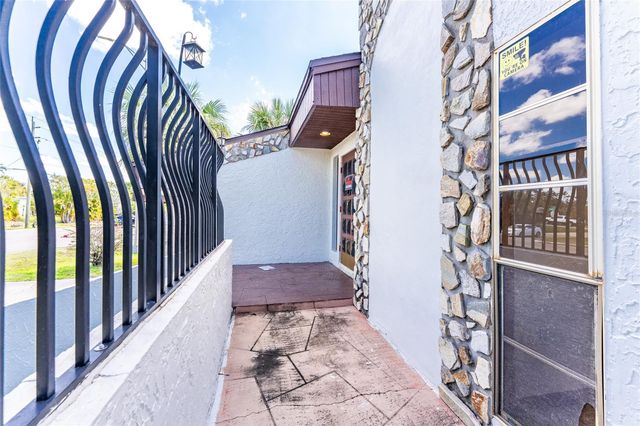 401 AQUI ESTA DRIVE, Punta Gorda, FL 33950