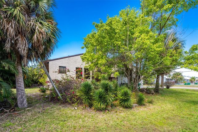 401 AQUI ESTA DRIVE, Punta Gorda, FL 33950