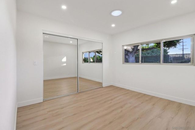 4930 Longford St, San Diego, CA 92117