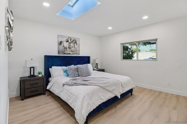 4930 Longford St, San Diego, CA 92117