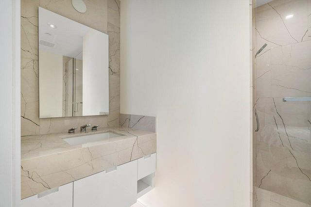 3550 S Ocean 2d Boulevard 2d, South Palm Beach, FL 33480