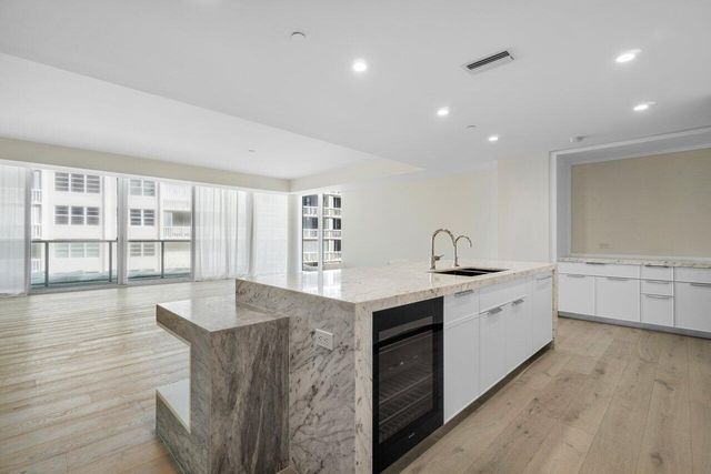 3550 S Ocean 2d Boulevard 2d, South Palm Beach, FL 33480