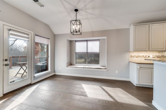 410 Brookside Drive, Lake Dallas, TX 75065