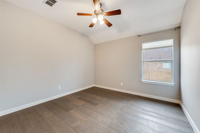 410 Brookside Drive, Lake Dallas, TX 75065