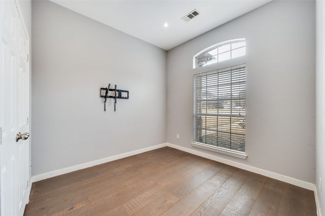 410 Brookside Drive, Lake Dallas, TX 75065