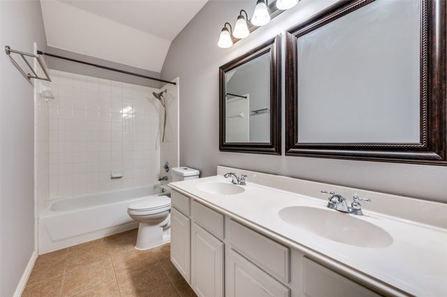 410 Brookside Drive, Lake Dallas, TX 75065