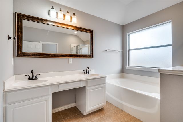 410 Brookside Drive, Lake Dallas, TX 75065