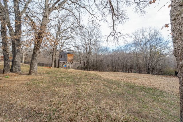 410 Brookside Drive, Lake Dallas, TX 75065