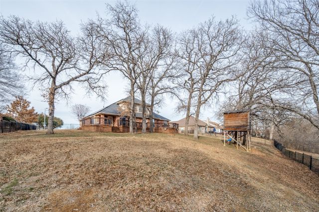 410 Brookside Drive, Lake Dallas, TX 75065