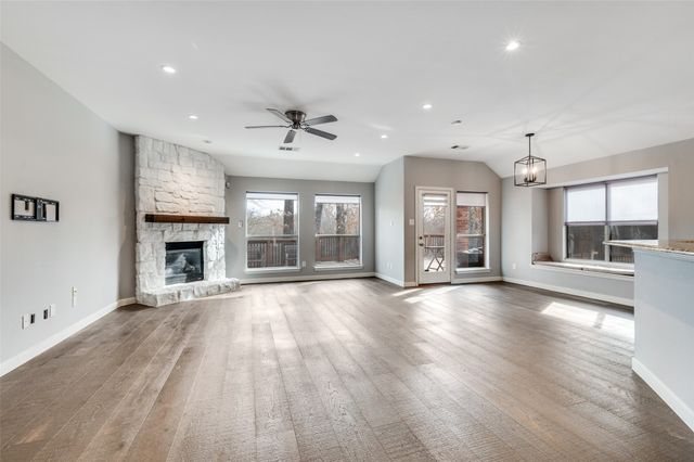 410 Brookside Drive, Lake Dallas, TX 75065