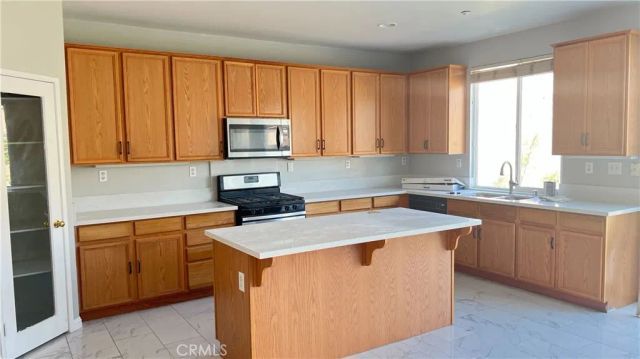 7575 Lime, Fontana, CA 92336