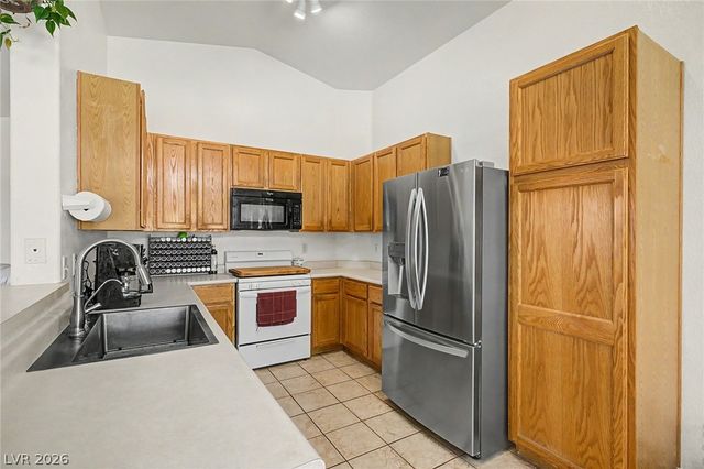 998 Trackers Glen Avenue, Henderson, NV 89015