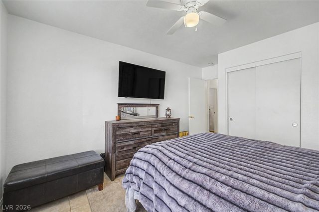 998 Trackers Glen Avenue, Henderson, NV 89015