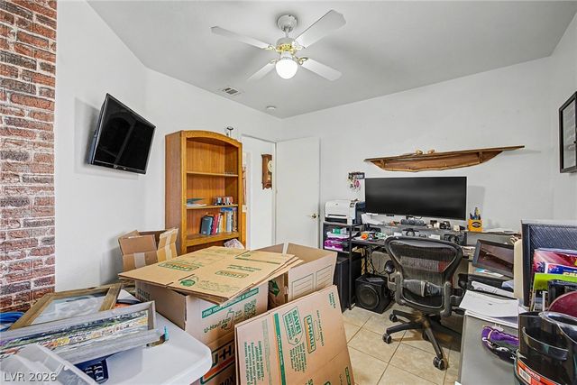 998 Trackers Glen Avenue, Henderson, NV 89015