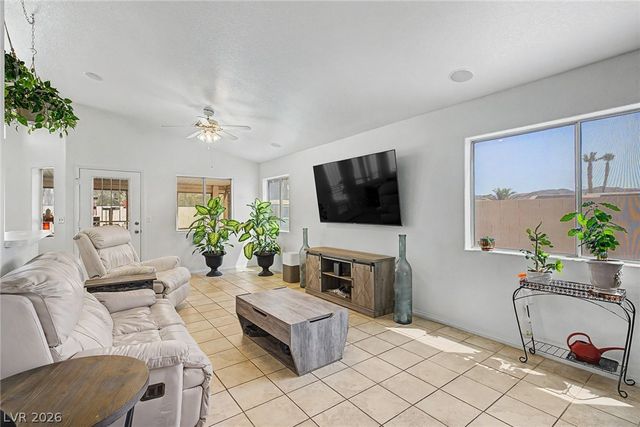 998 Trackers Glen Avenue, Henderson, NV 89015