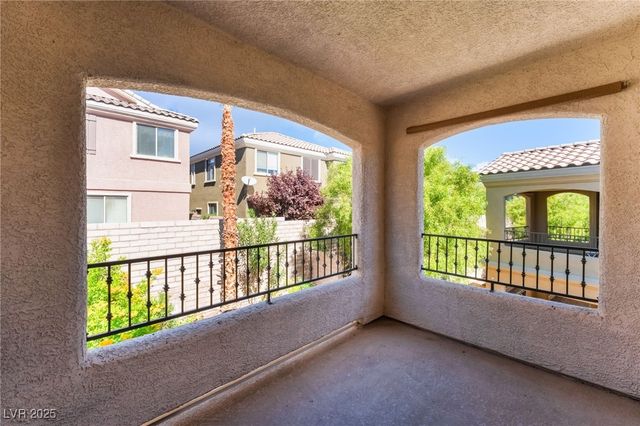 11824 Amistoso Lane, Las Vegas, NV 89138